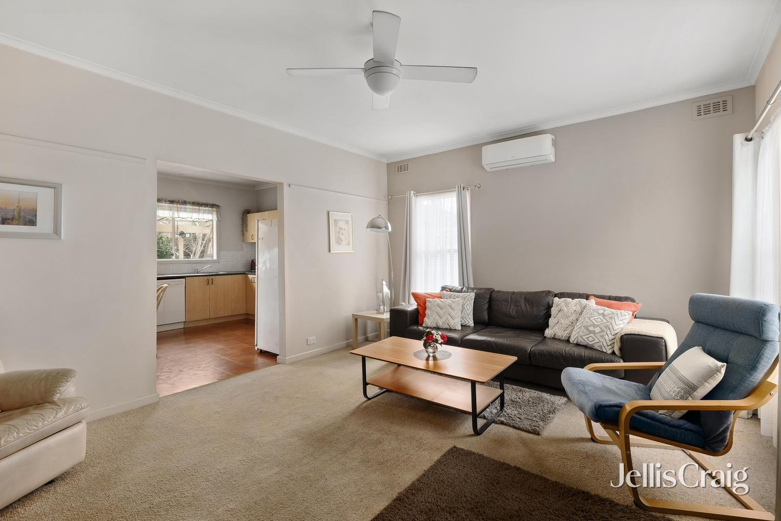 1/96 Castlewood Street, Bentleigh&nbsp;East image 3