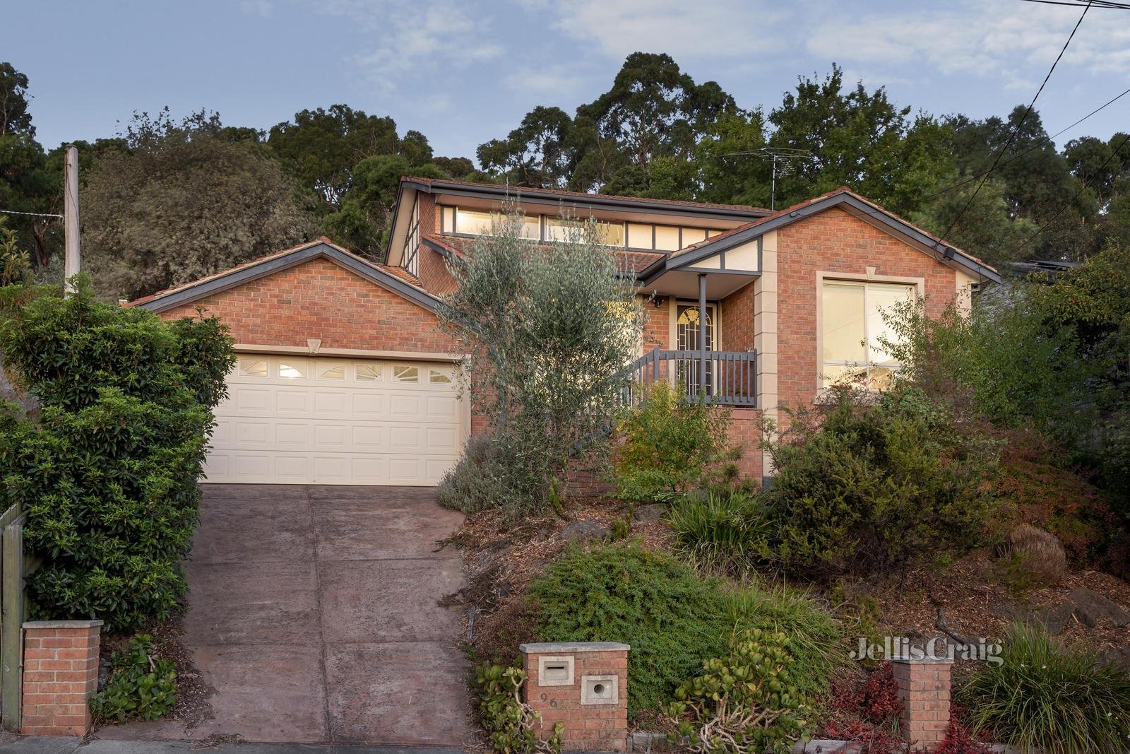 1/96 Hume Street, Greensborough image 1