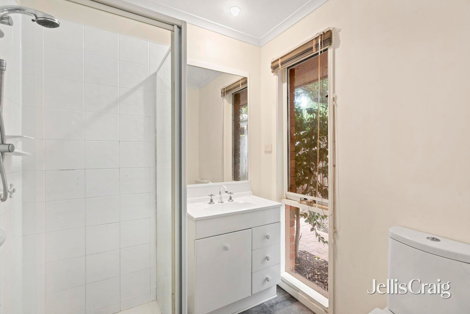 1/96 Murray Road, Croydon image 6