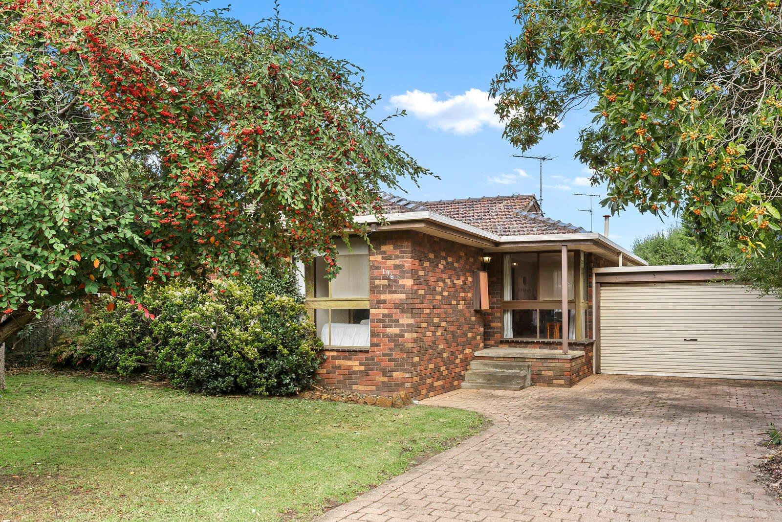 Property Gallery Thumbnail 13