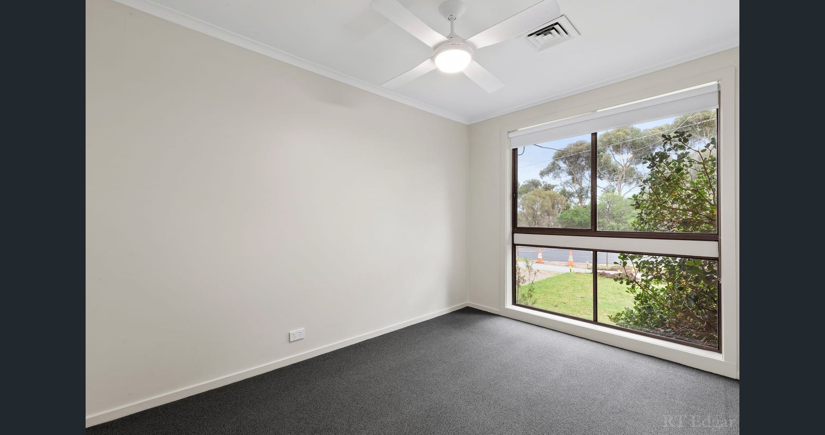 Property Gallery Thumbnail 7