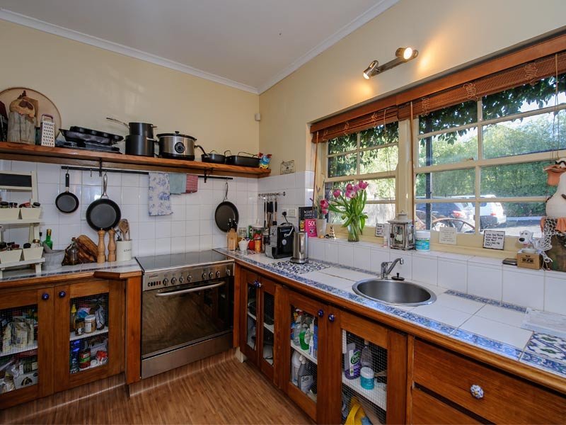 196 Union Road, Surrey Hills image 5