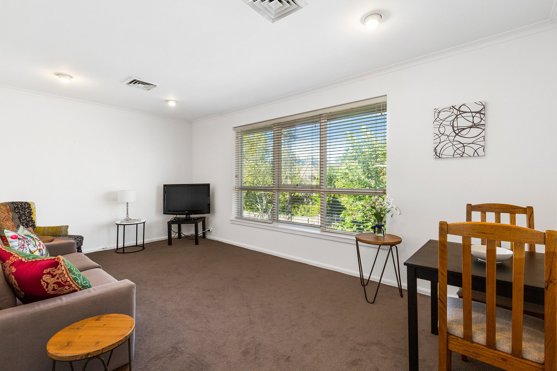Property Gallery Thumbnail 3