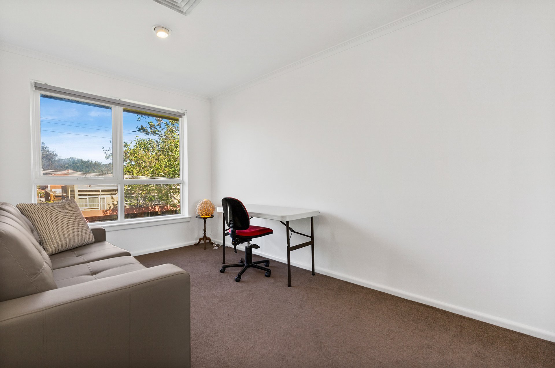 Property Gallery Thumbnail 6