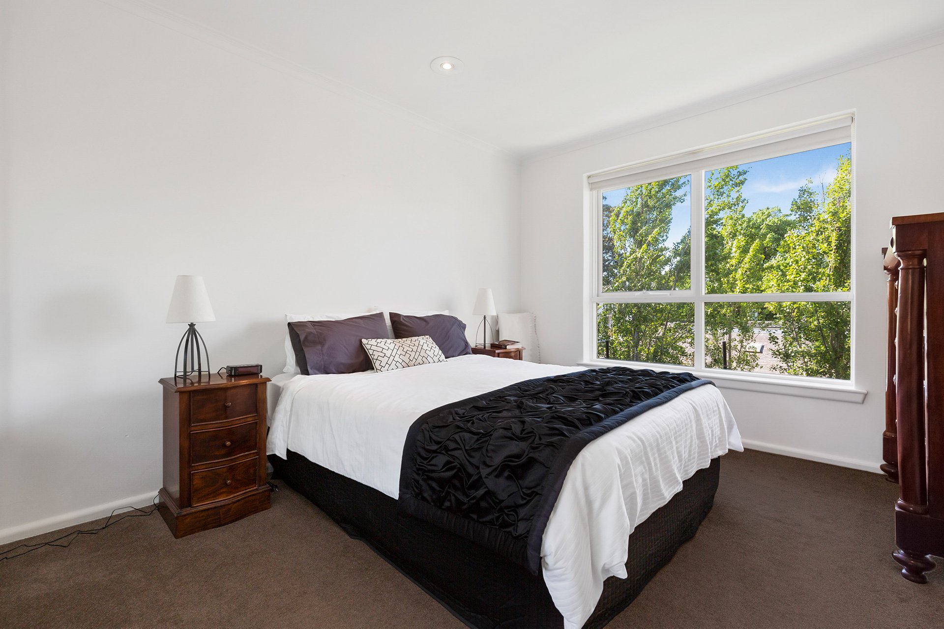 Property Gallery Thumbnail 4
