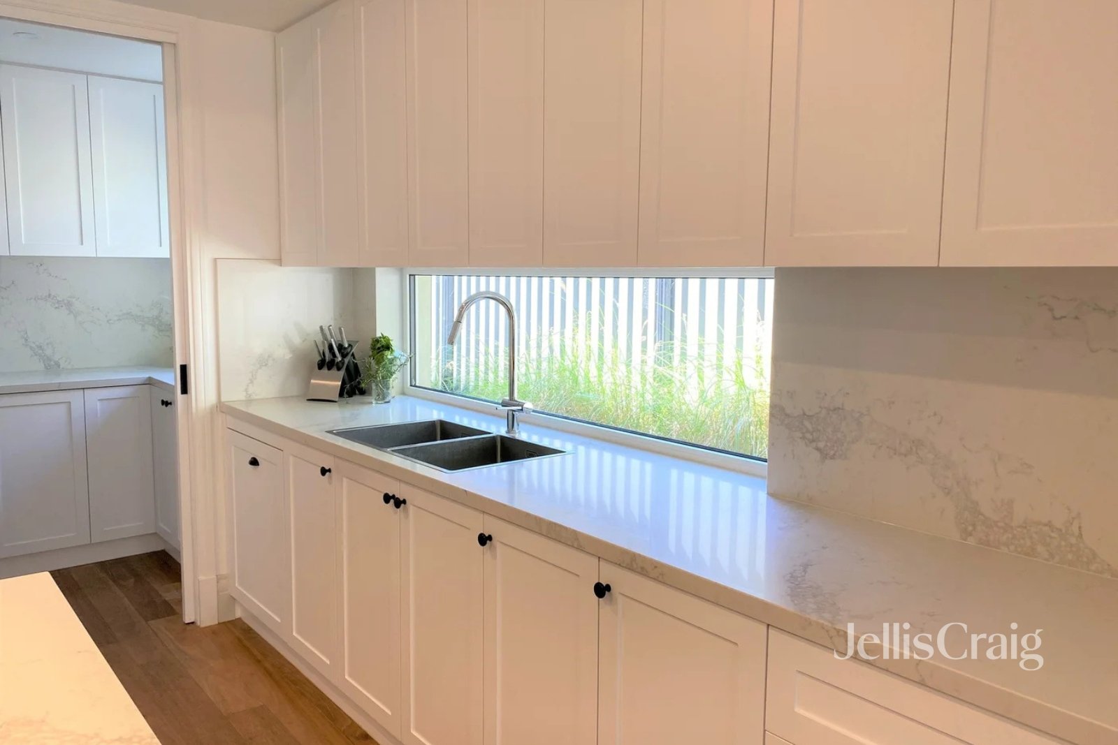 197 Cape Street, Heidelberg image 3