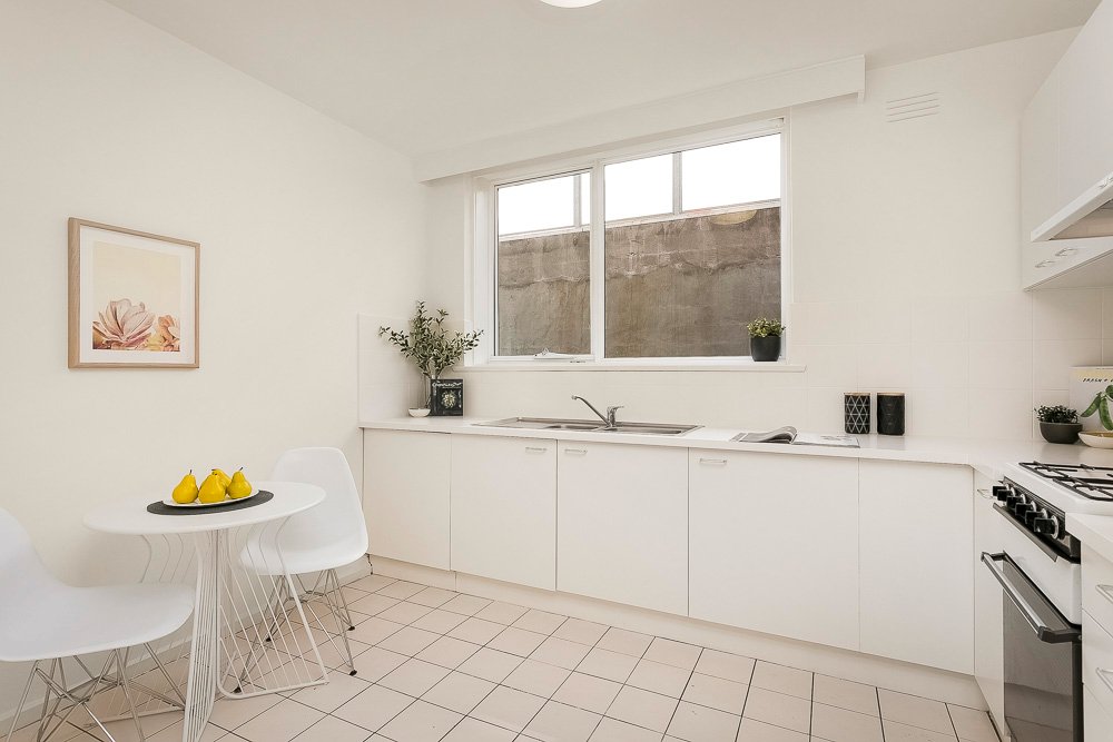 1/97 Spray Street, Elwood image 2
