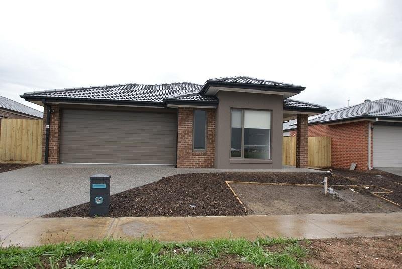 198 Alisma Boulevard, Cranbourne North VIC 3977