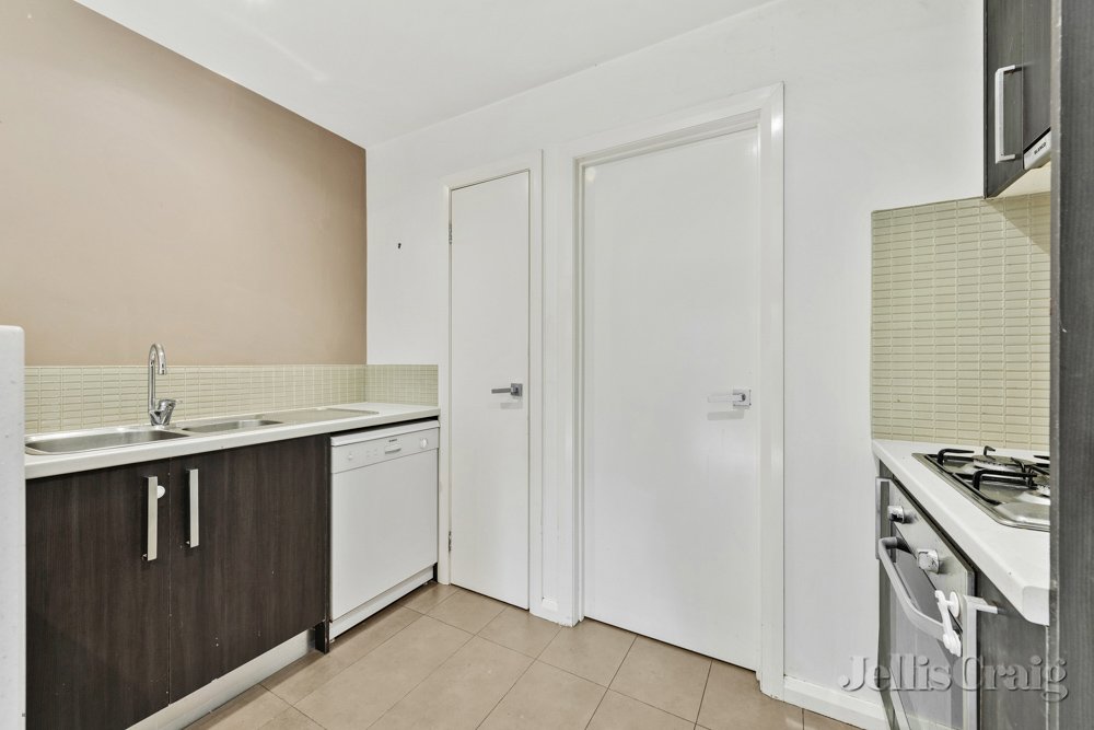 1/98 Bamfield Road, Heidelberg Heights image 2