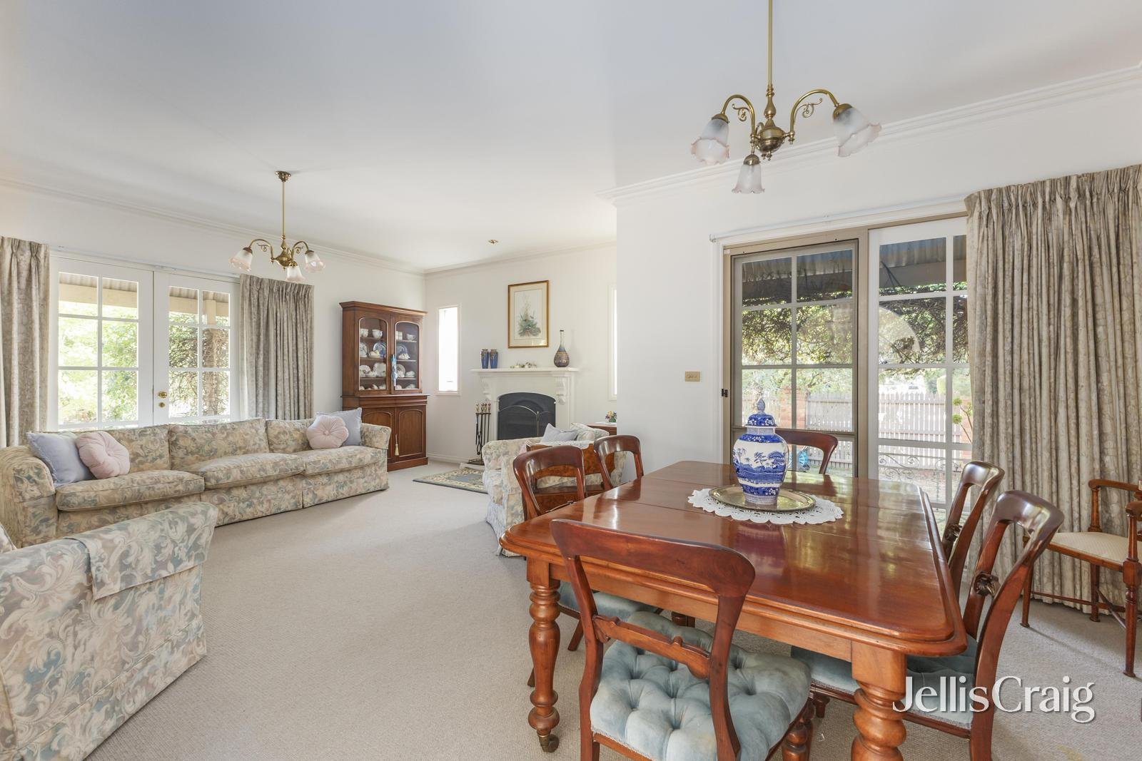 1/98 Kenmare Street, Mont&nbsp;Albert image 2