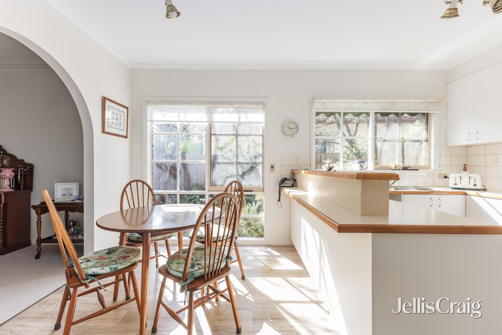 1/98 Kenmare Street, Mont&nbsp;Albert image 3