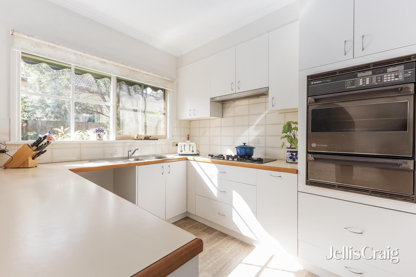 1/98 Kenmare Street, Mont&nbsp;Albert image 4