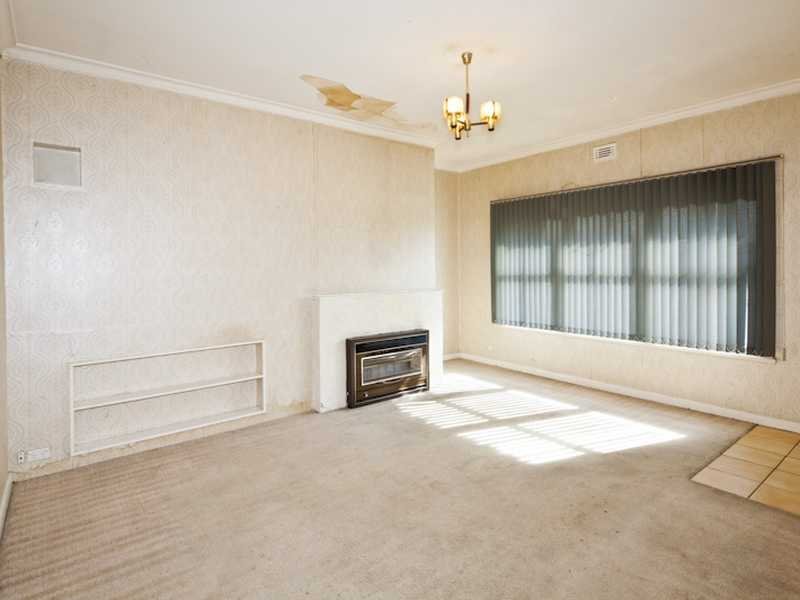 198 Ormond Road, East Geelong image 2