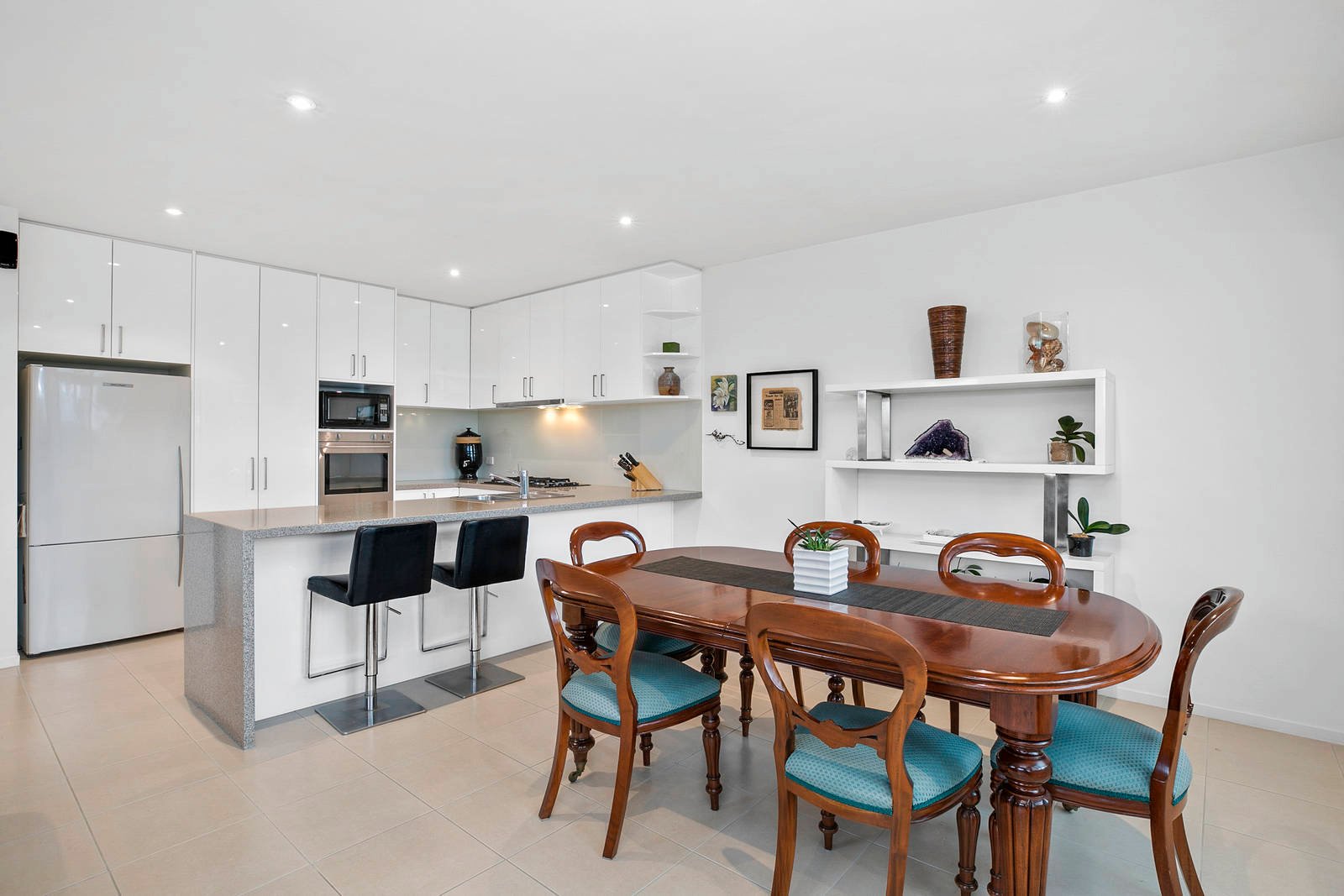 Property Gallery Thumbnail 6
