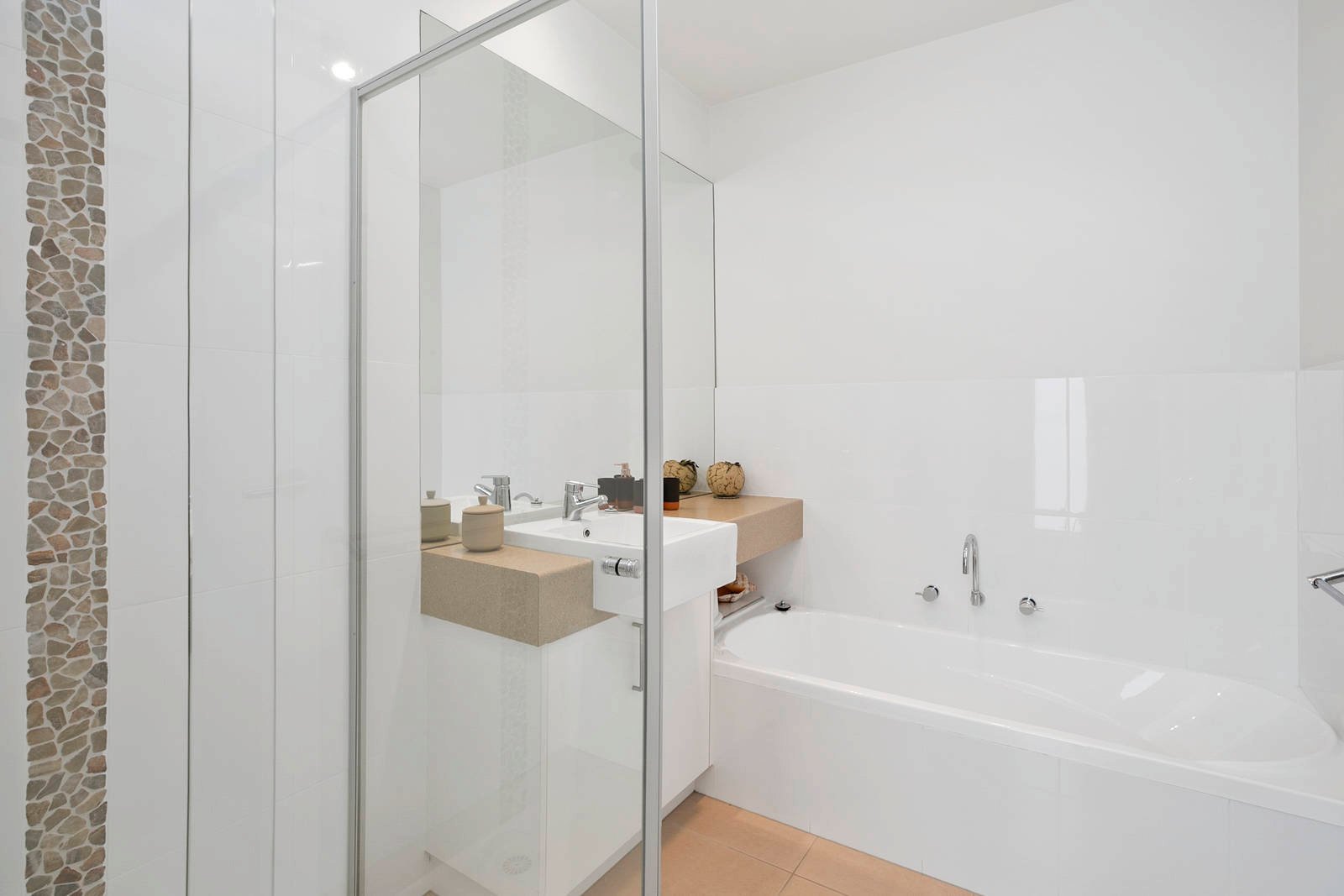 Property Gallery Thumbnail 11