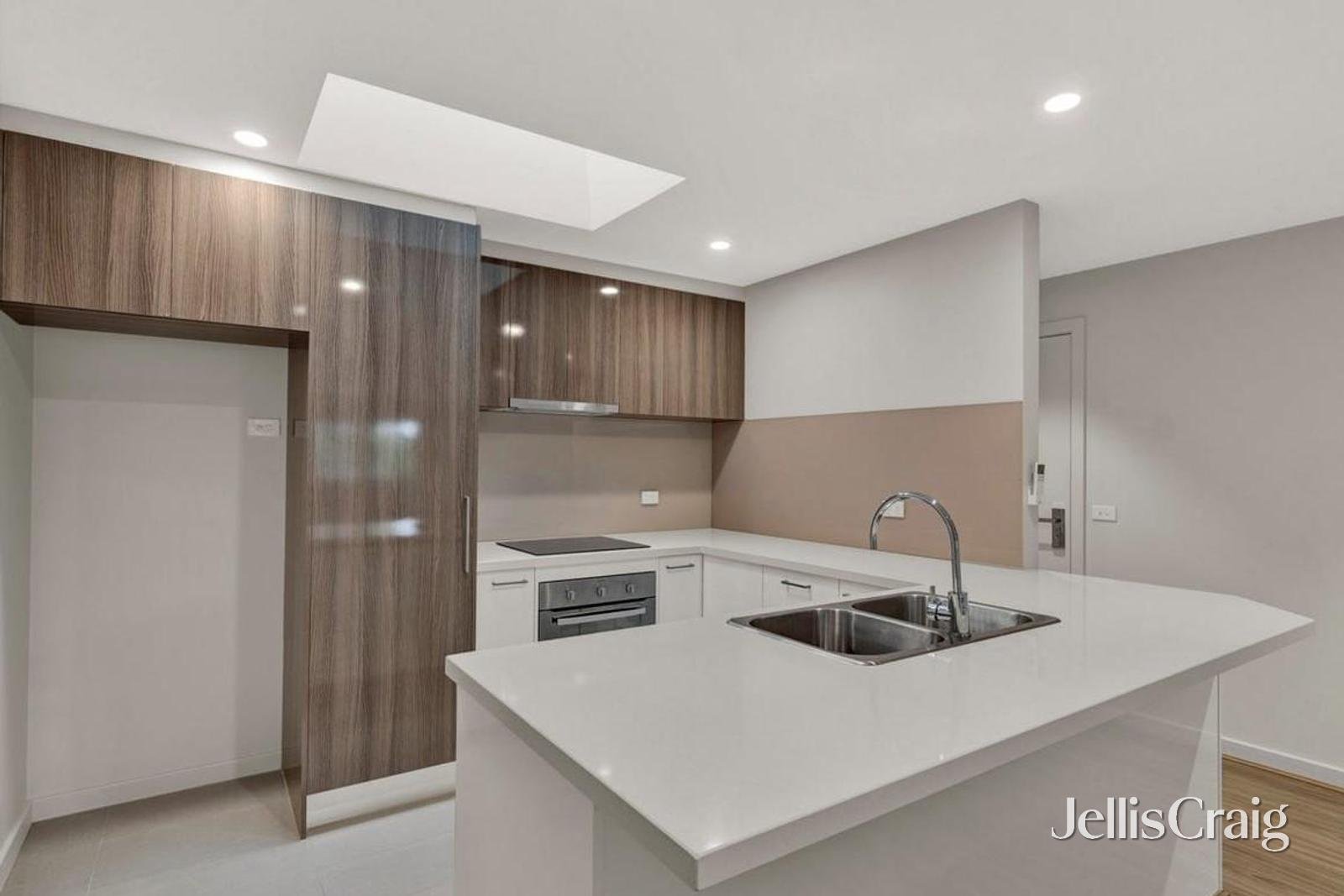 19/804 Main Road, Eltham image 2