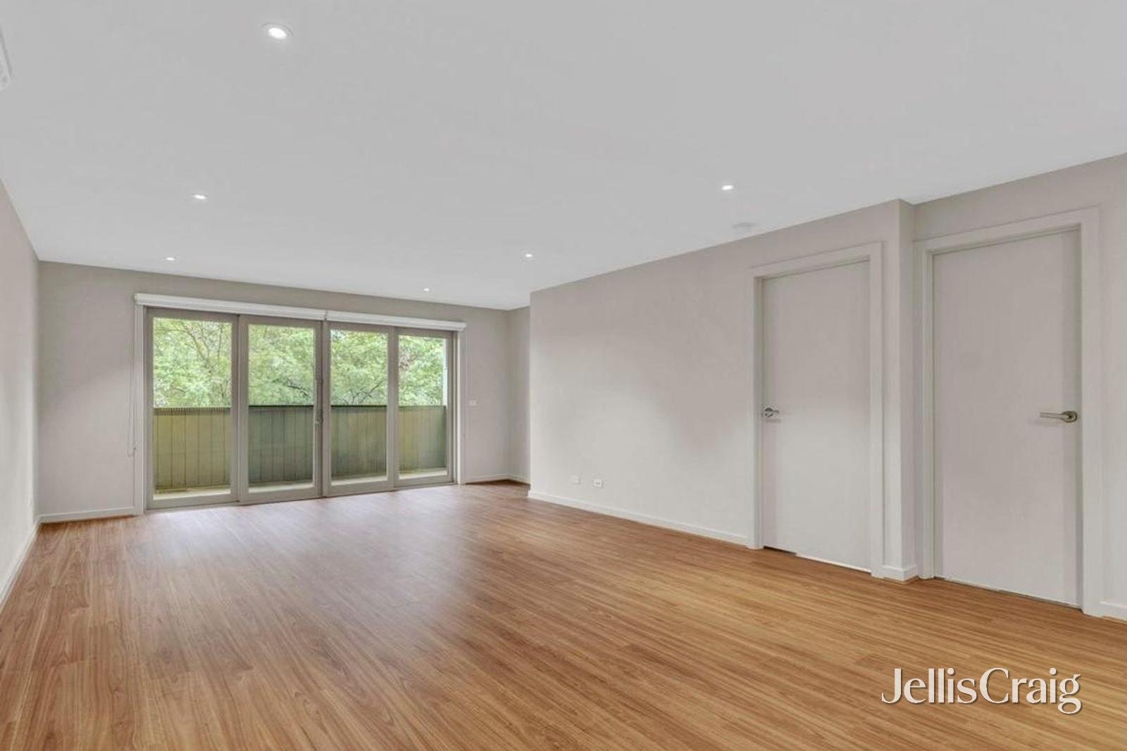 19/804 Main Road, Eltham image 4