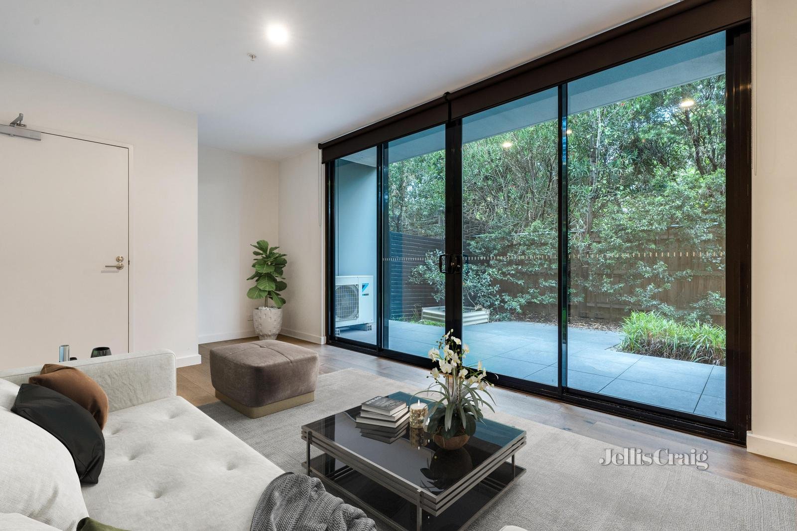 19/82 Bulla Road, Strathmore image 3