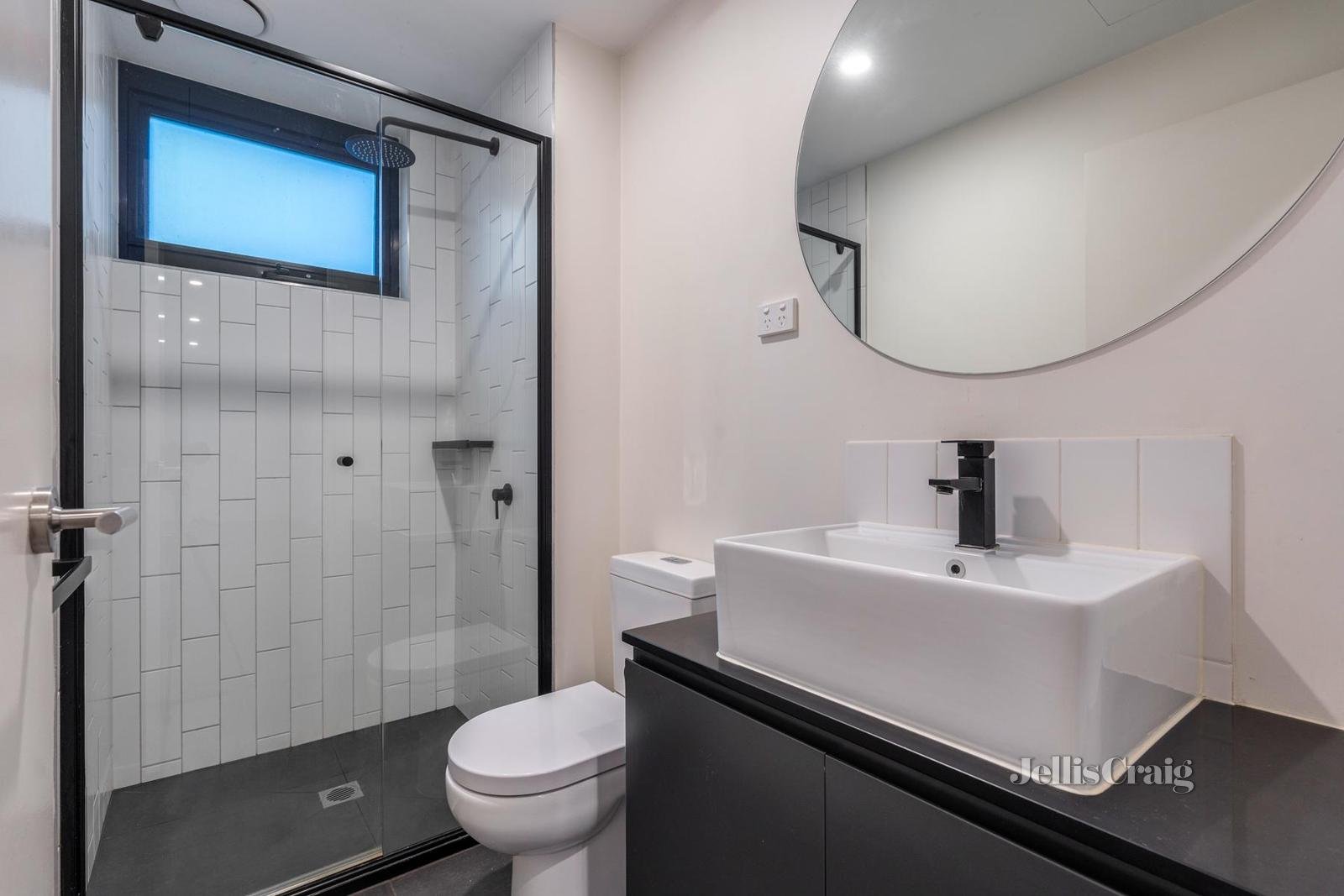 19/82 Bulla Road, Strathmore image 9