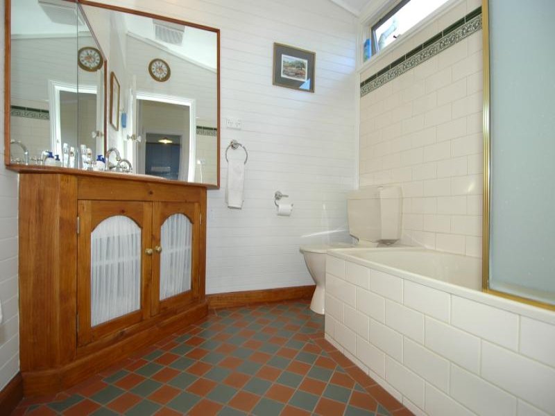 199 Yarra Street, Geelong image 5