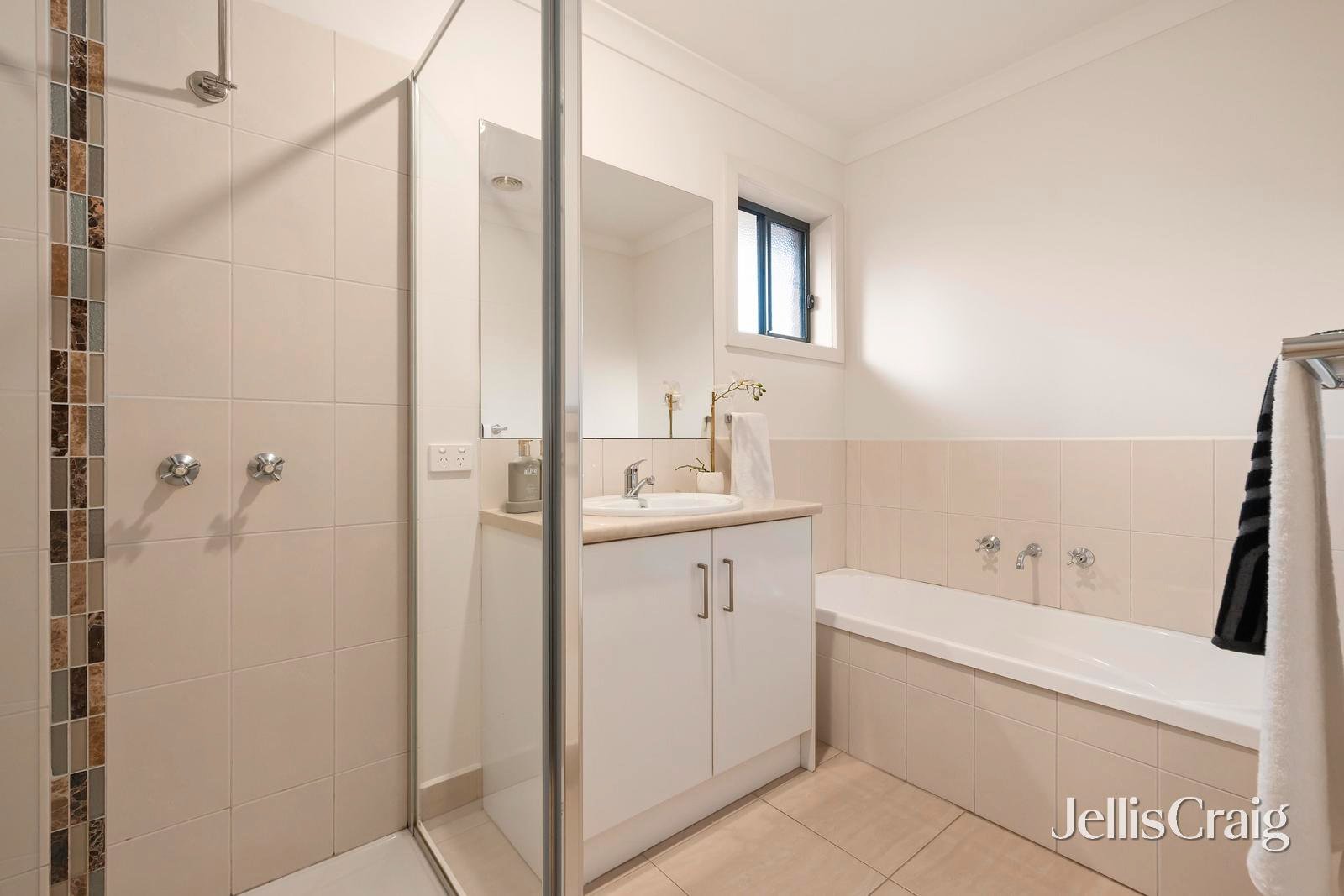 19A Cameron Road, Croydon image 9