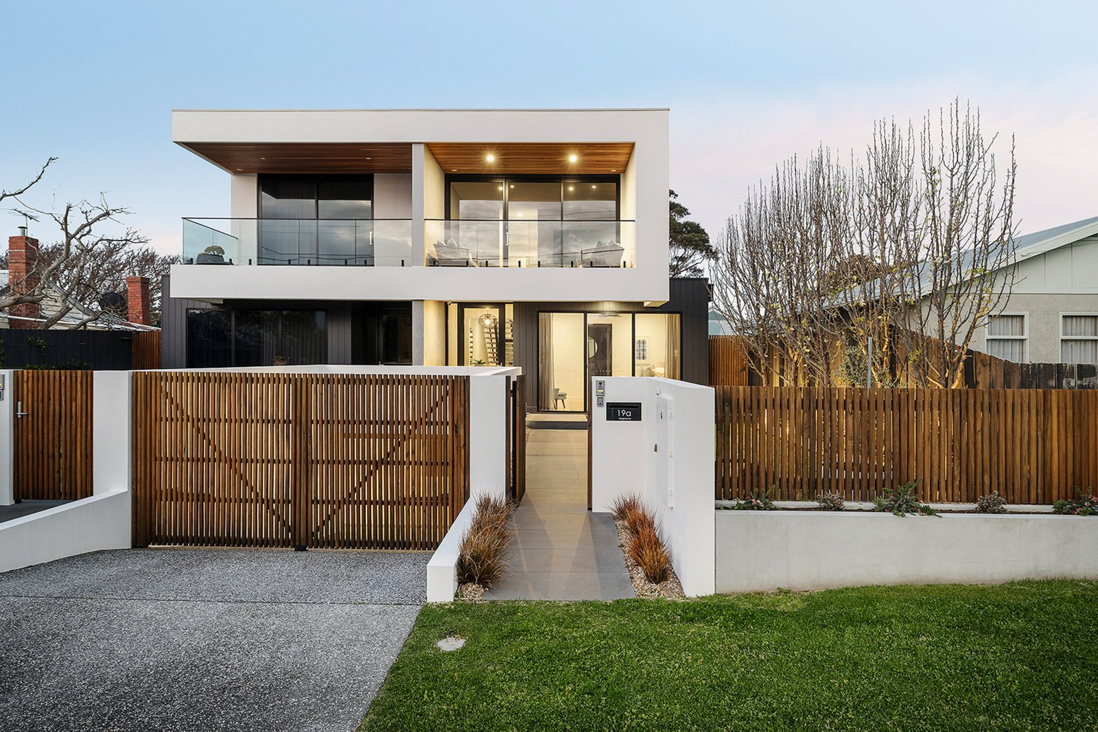 19A Hargreaves Street