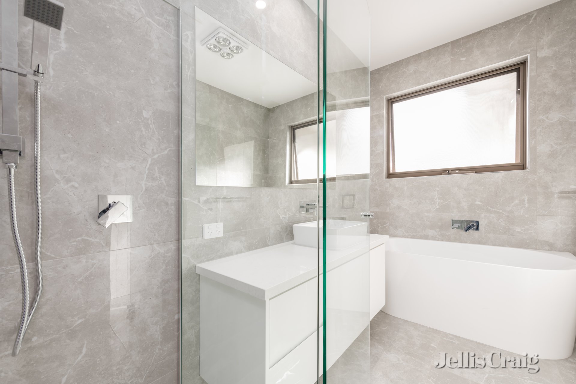 19A Mount Pleasant Drive, Mount Waverley image 3