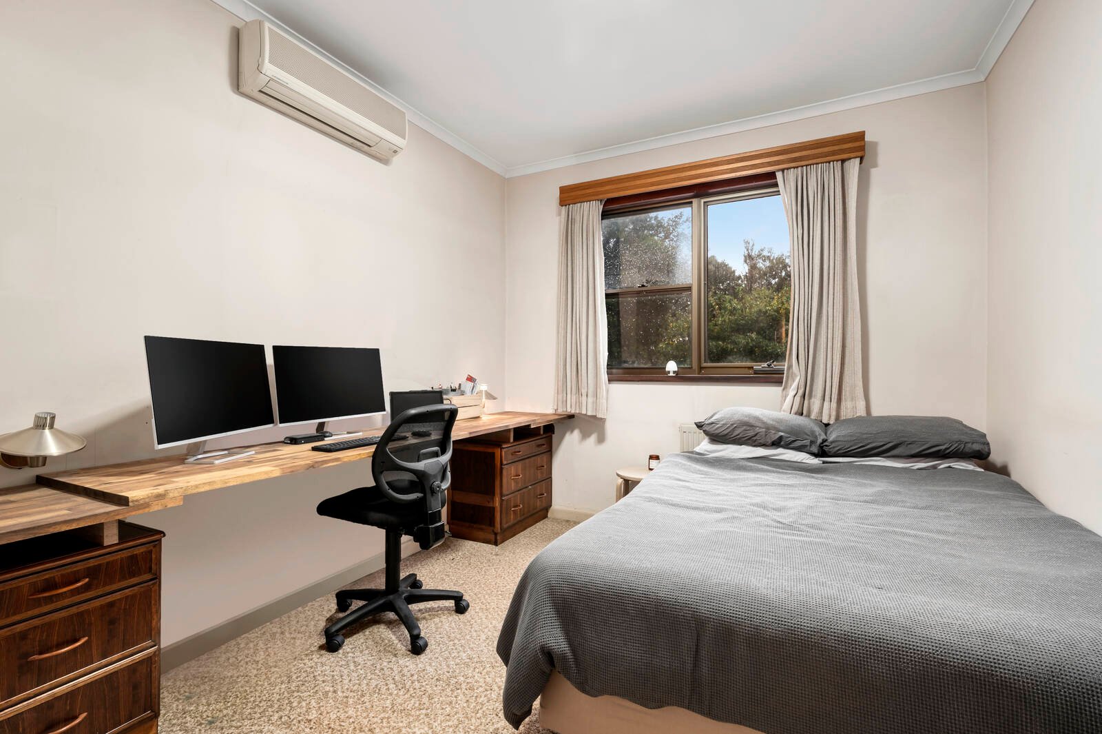 Property Gallery Thumbnail 6