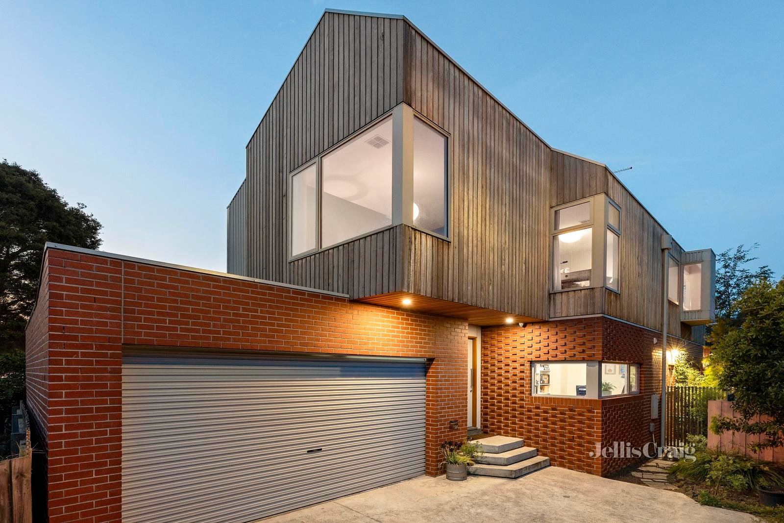 19A Sullivan Place, Footscray image 2