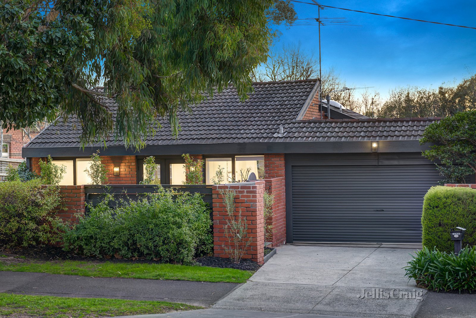 1/9a Wattle Valley Road, Canterbury image 1