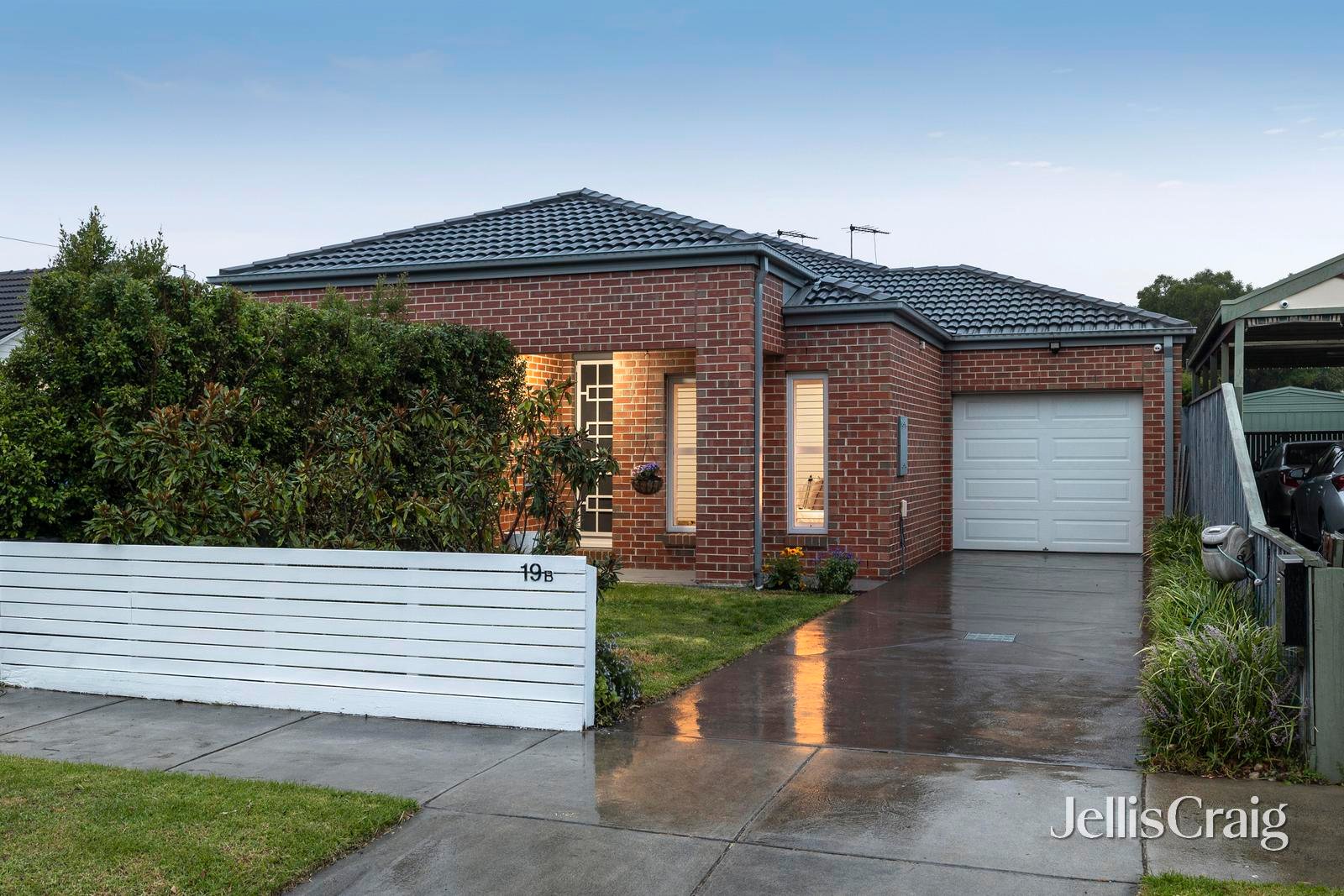 19B Apex Avenue, Hampton&nbsp;East image 1