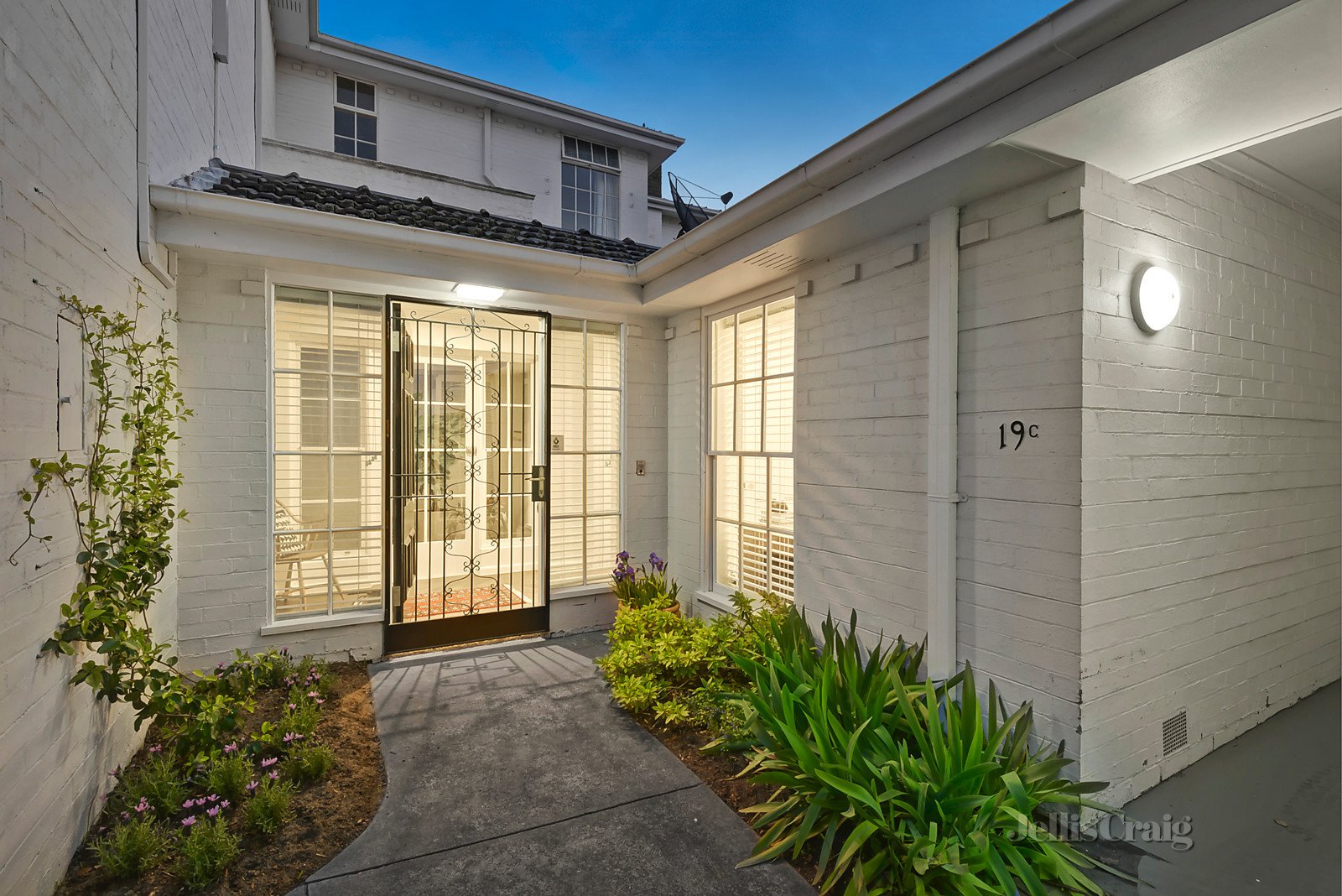 19C Grange Road, Toorak image 12