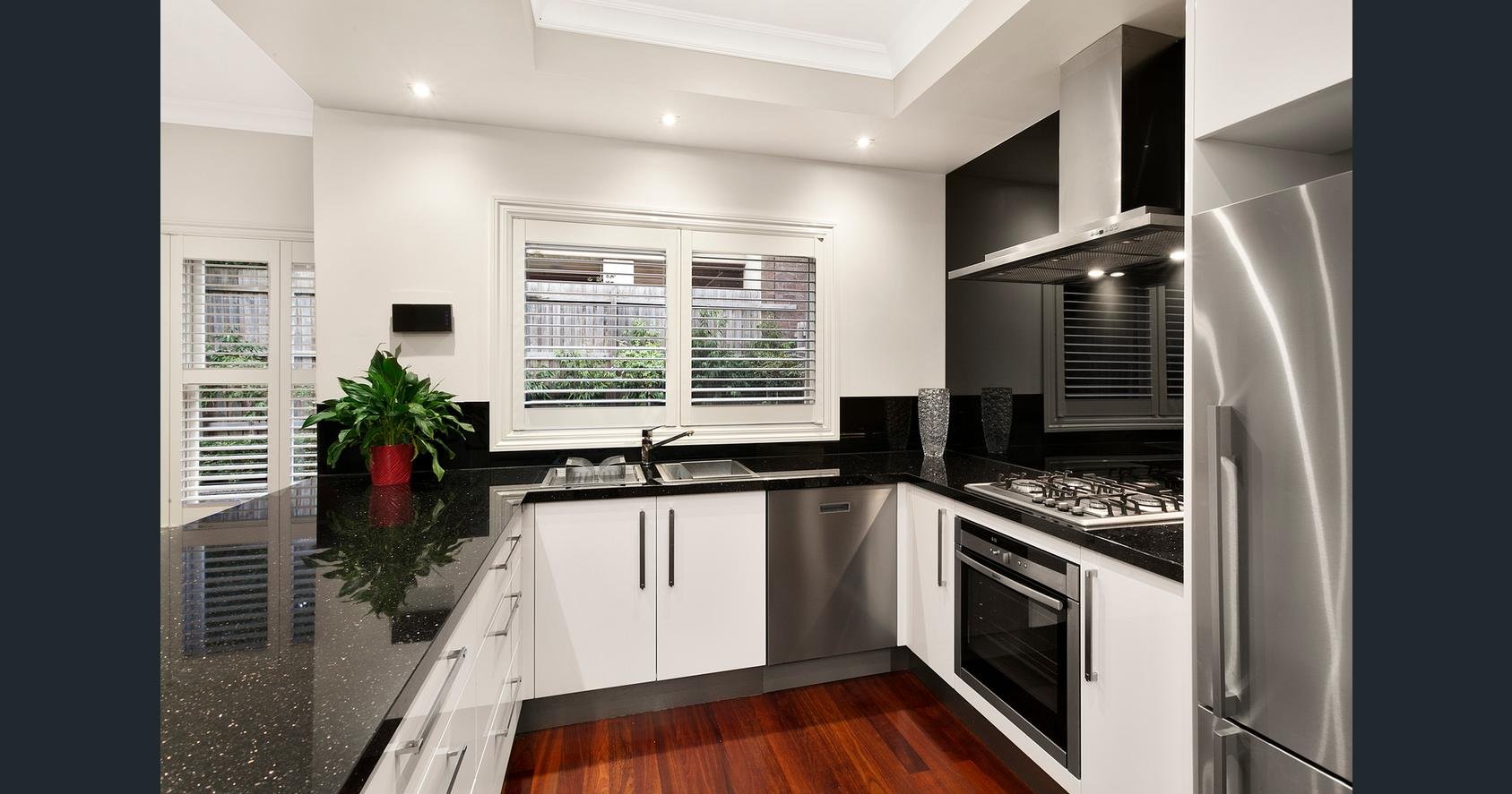 Property Gallery Thumbnail 4