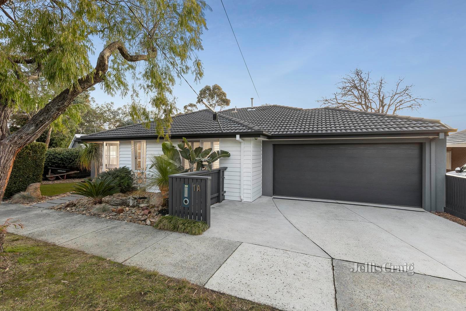 1a Aminga Court, Croydon image 1