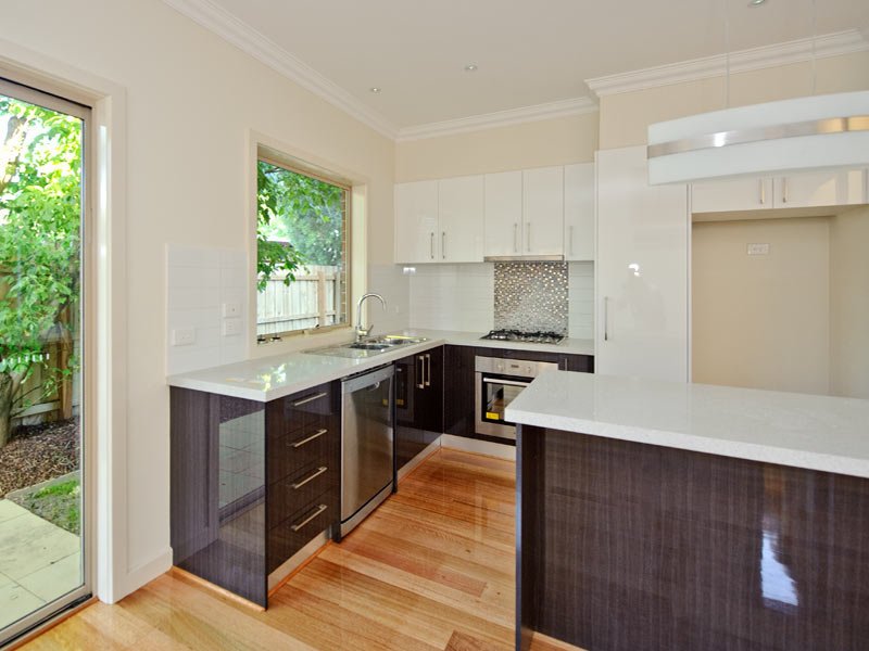 1a Bond Avenue, Blackburn South image 3