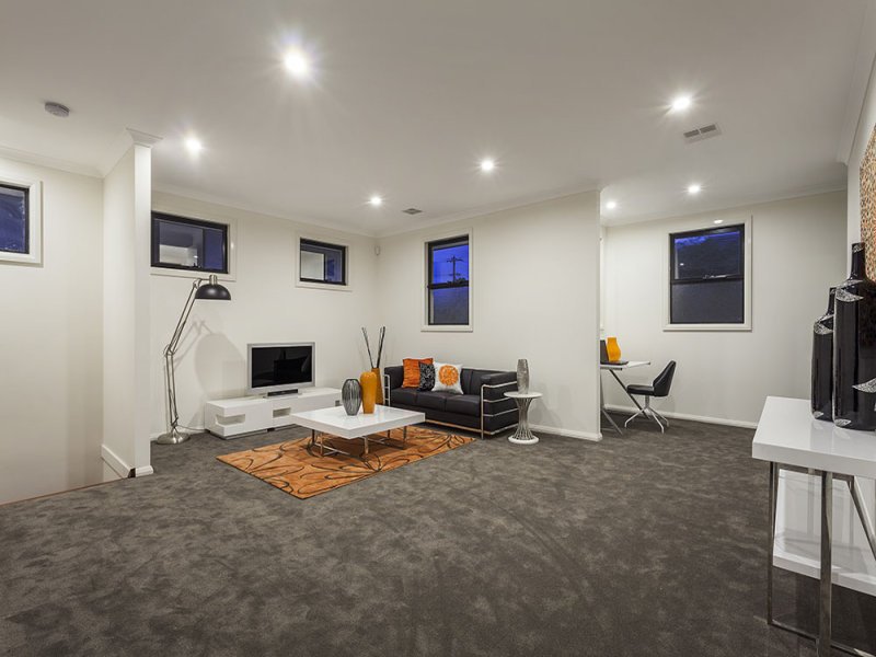 Property Gallery Thumbnail 3