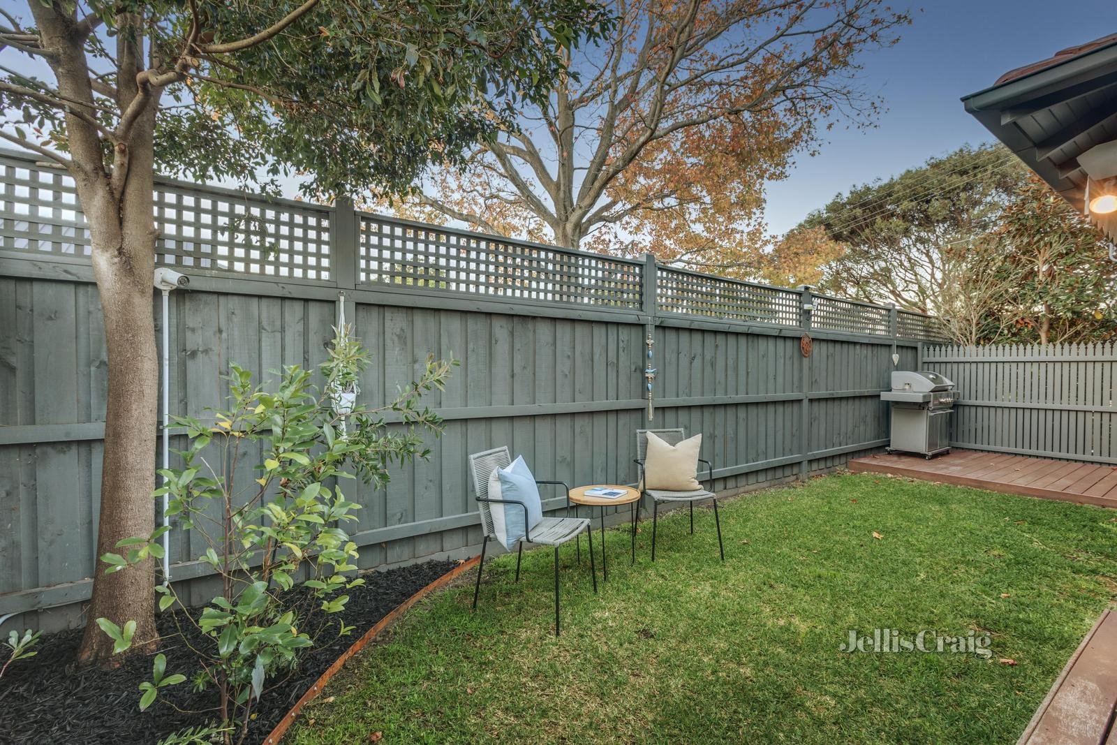 1A Bronte Court, Hampton image 11