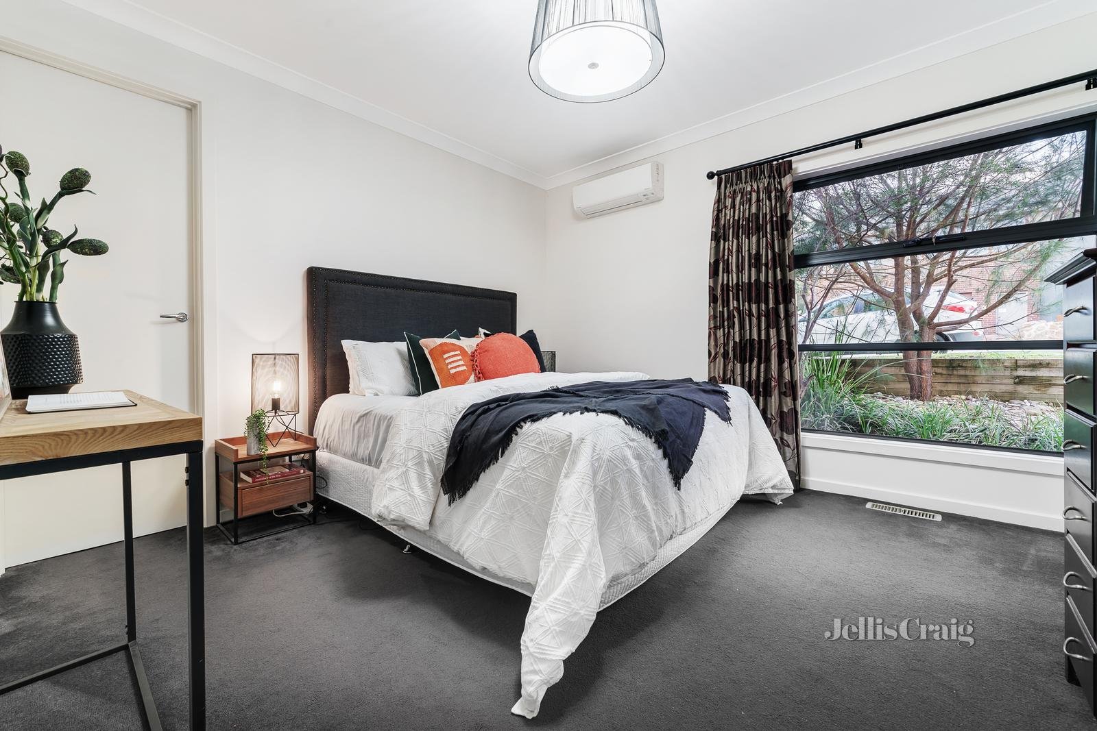 1A Brownes Crescent, Eltham image 5