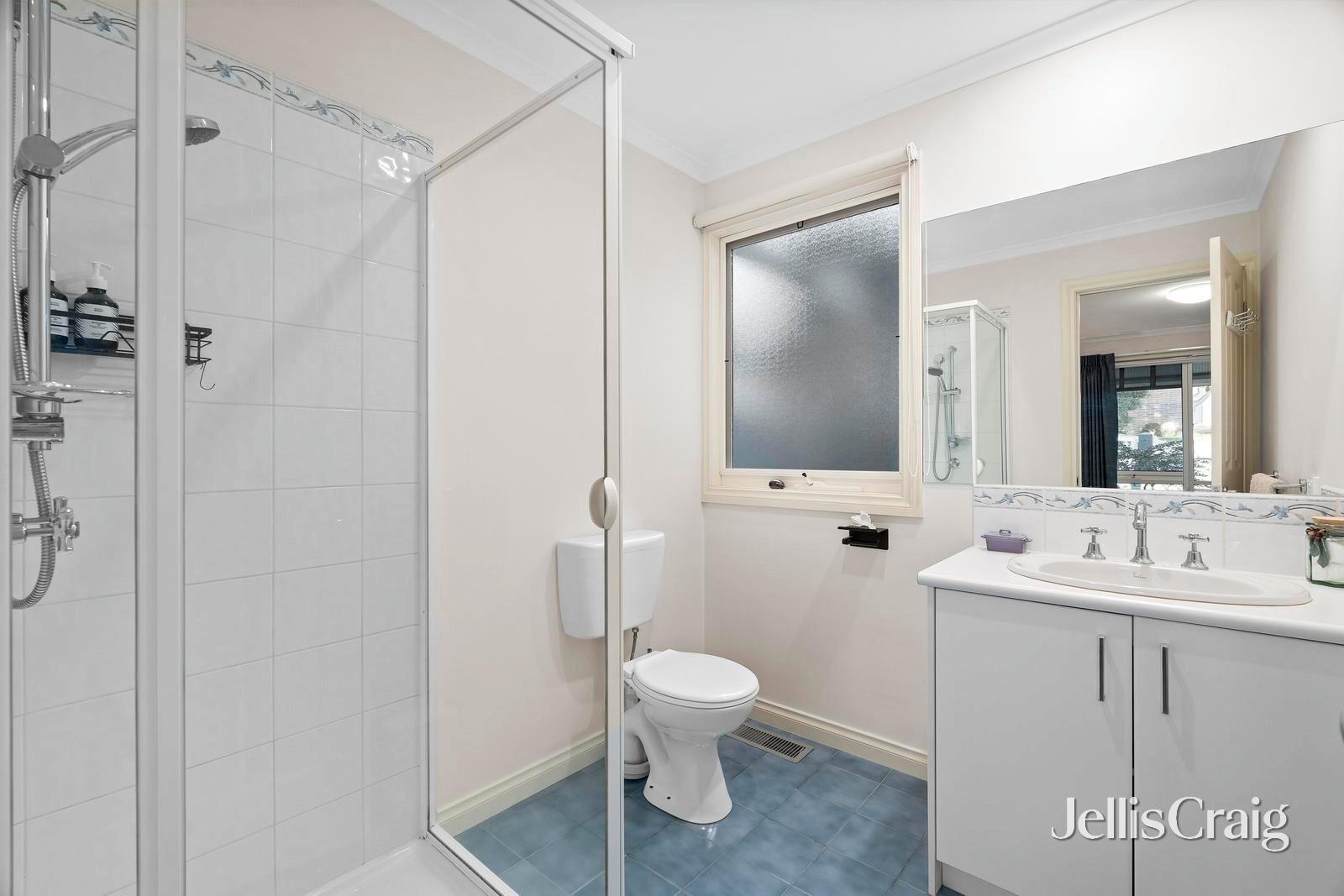 1A Caromar Street, Croydon image 12