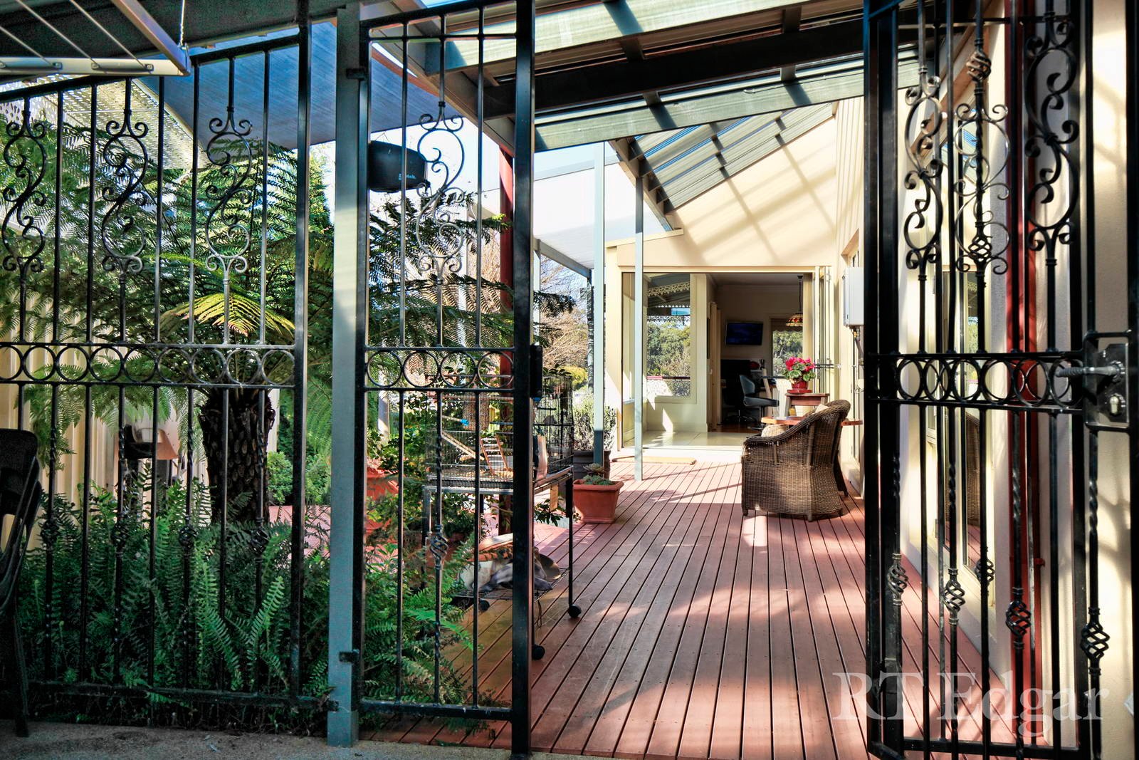 Property Gallery Thumbnail 3