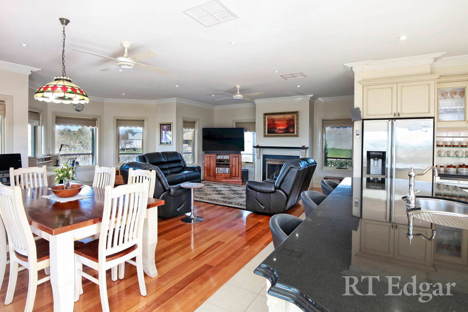 Property Gallery Thumbnail 6