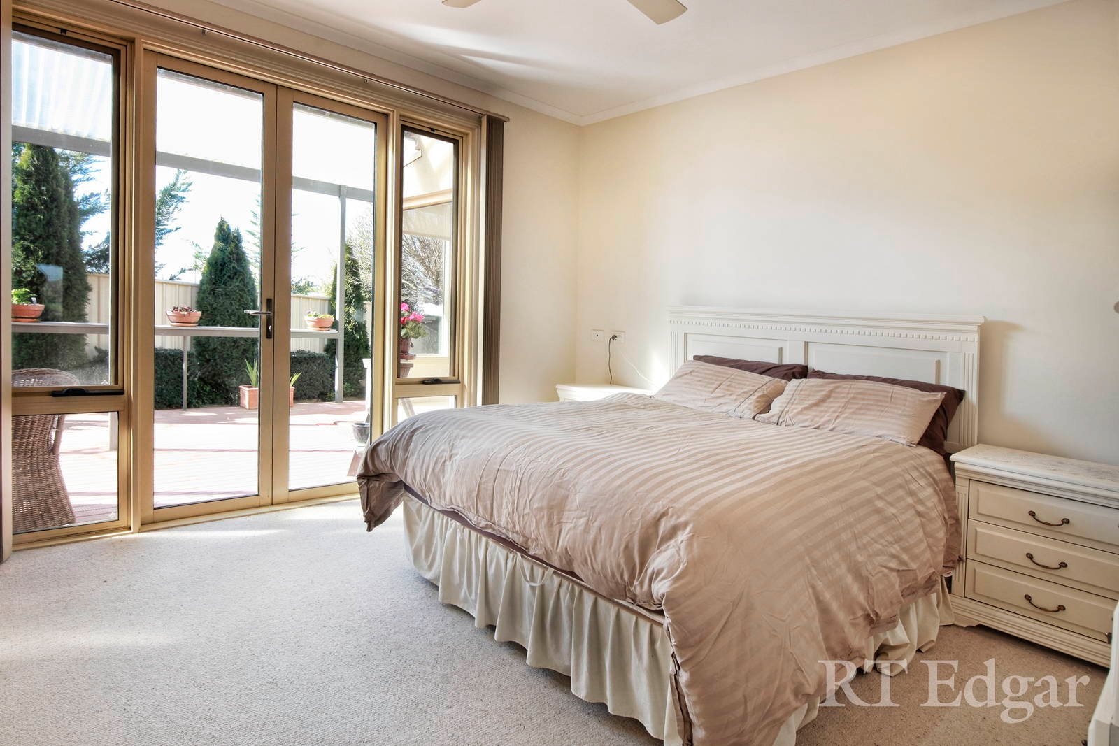 Property Gallery Thumbnail 10