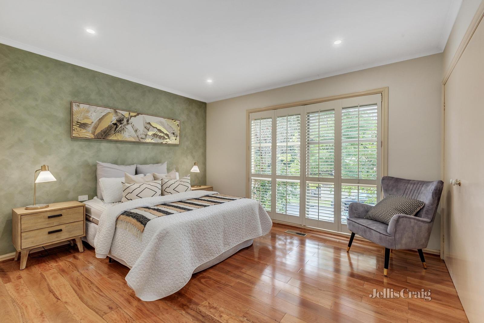 1A Cherry Court, Mitcham image 4