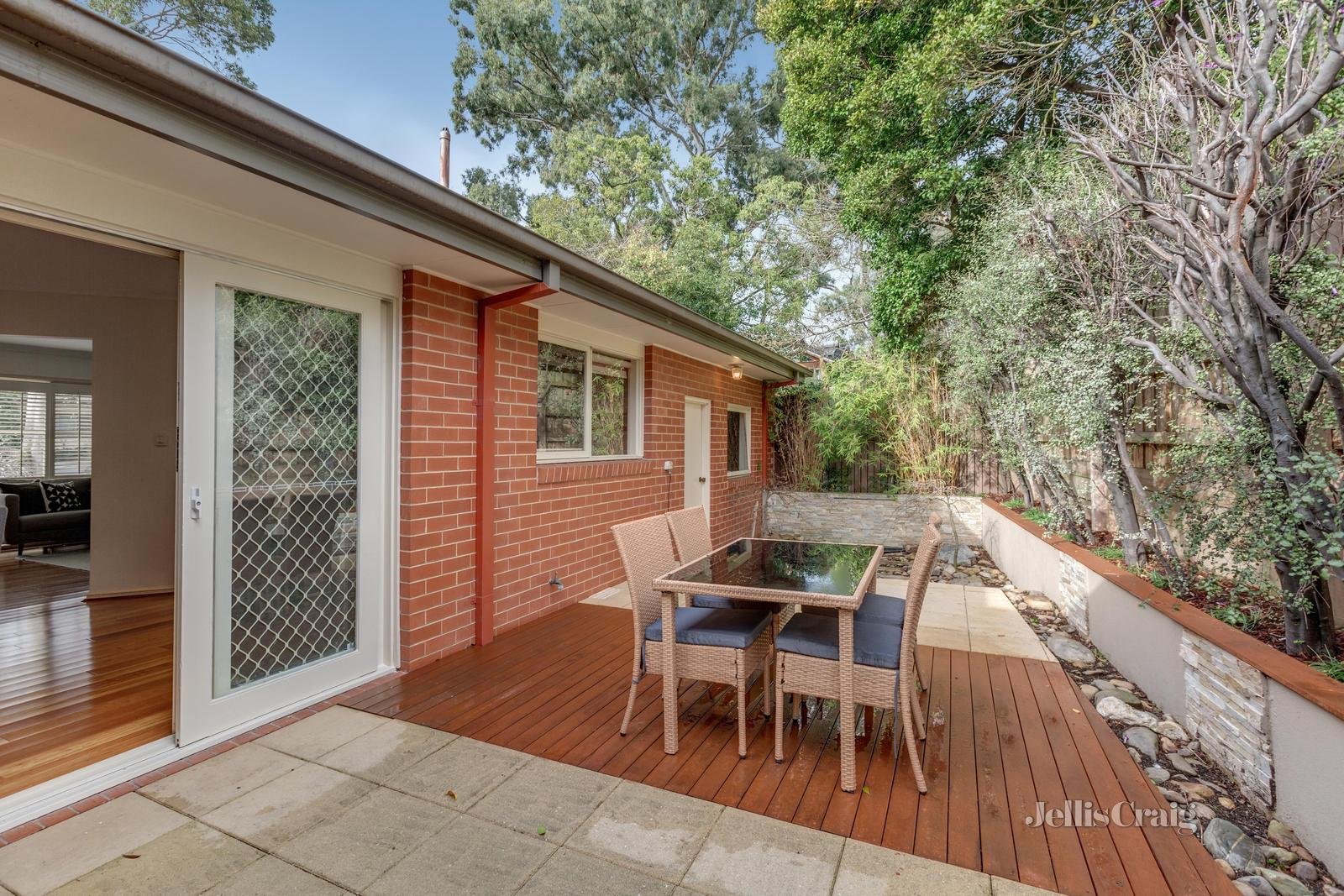 1A Cherry Court, Mitcham image 7