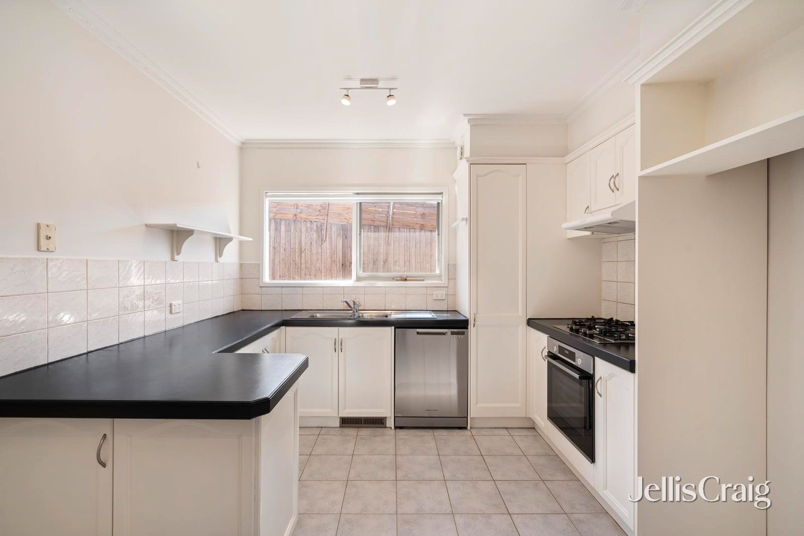 1A David Street, Ringwood image 5