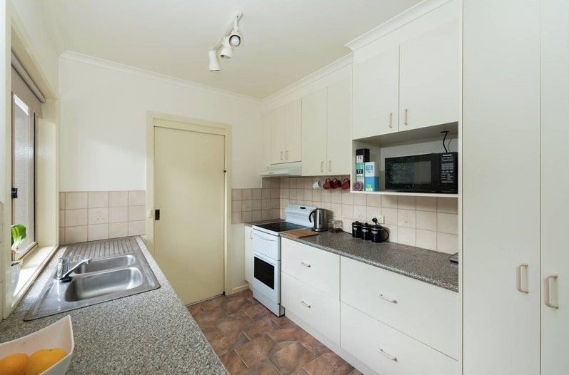 1A Diana Drive, Blackburn North image 3