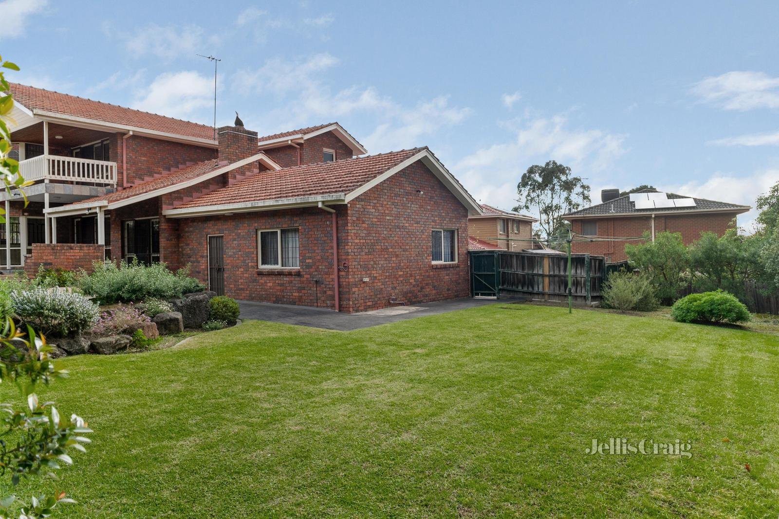 1A Donhaven Court, Templestowe image 20