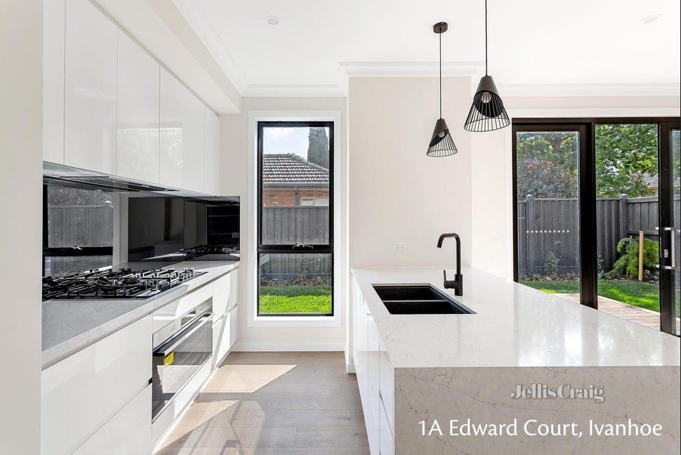 1A Edward Court, Ivanhoe image 2
