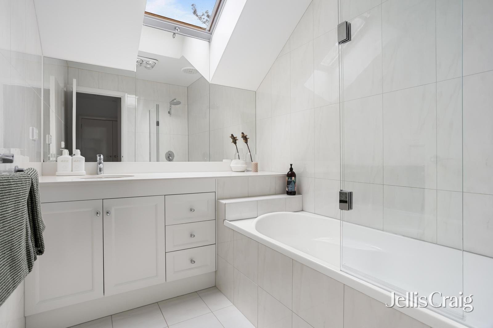 1A Frank Street, Eltham image 14