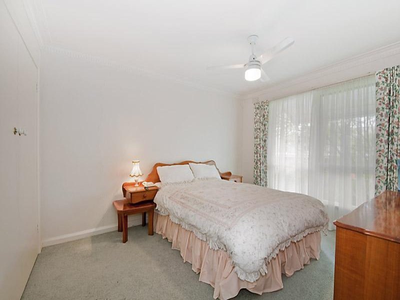 1a Gawler Court, Mont Albert image 5